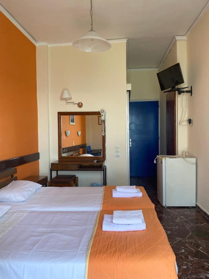 Hotel Areti Aegina Buitenkant foto