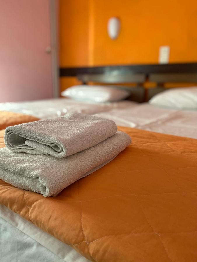 Hotel Areti Aegina Buitenkant foto