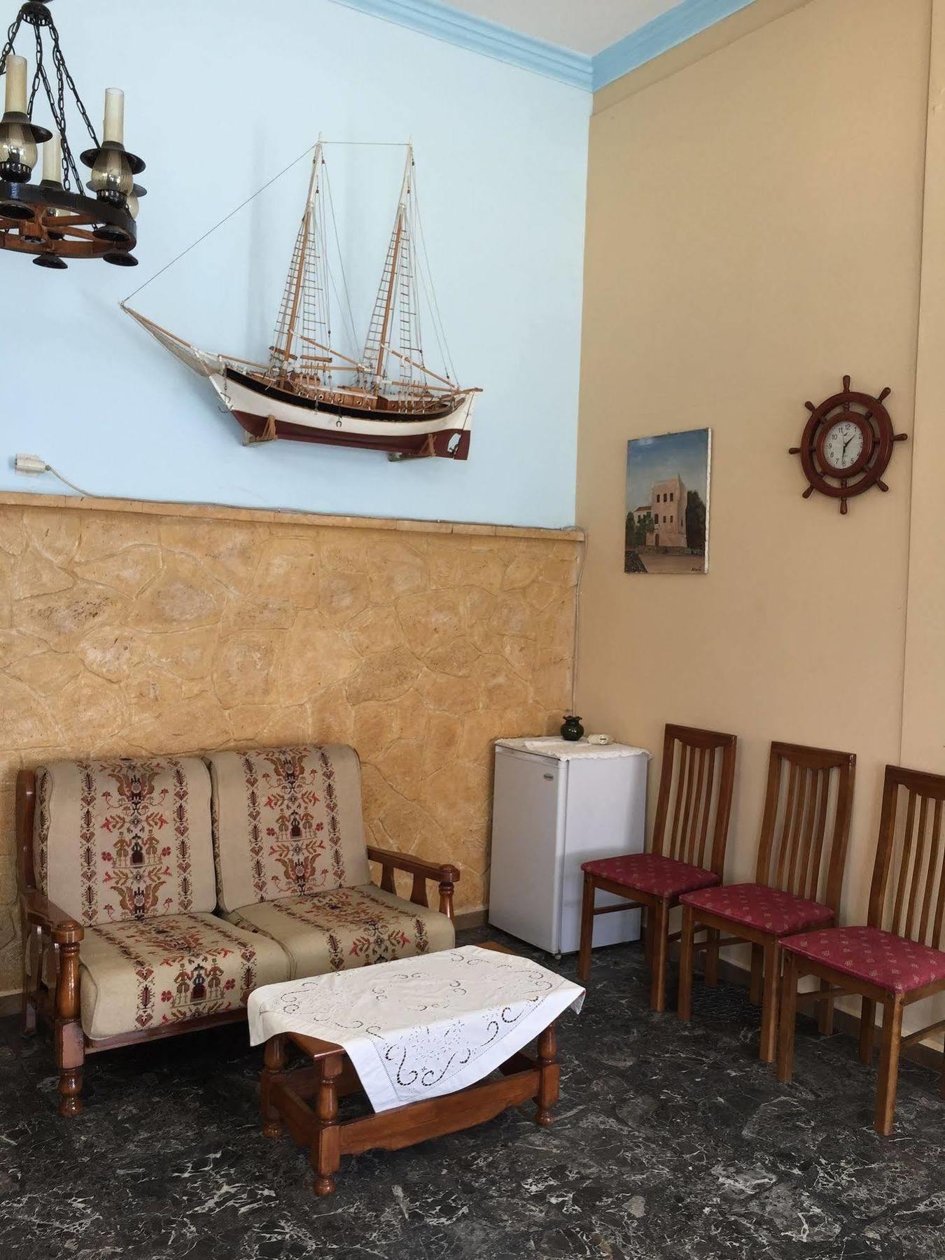 Hotel Areti Aegina Buitenkant foto