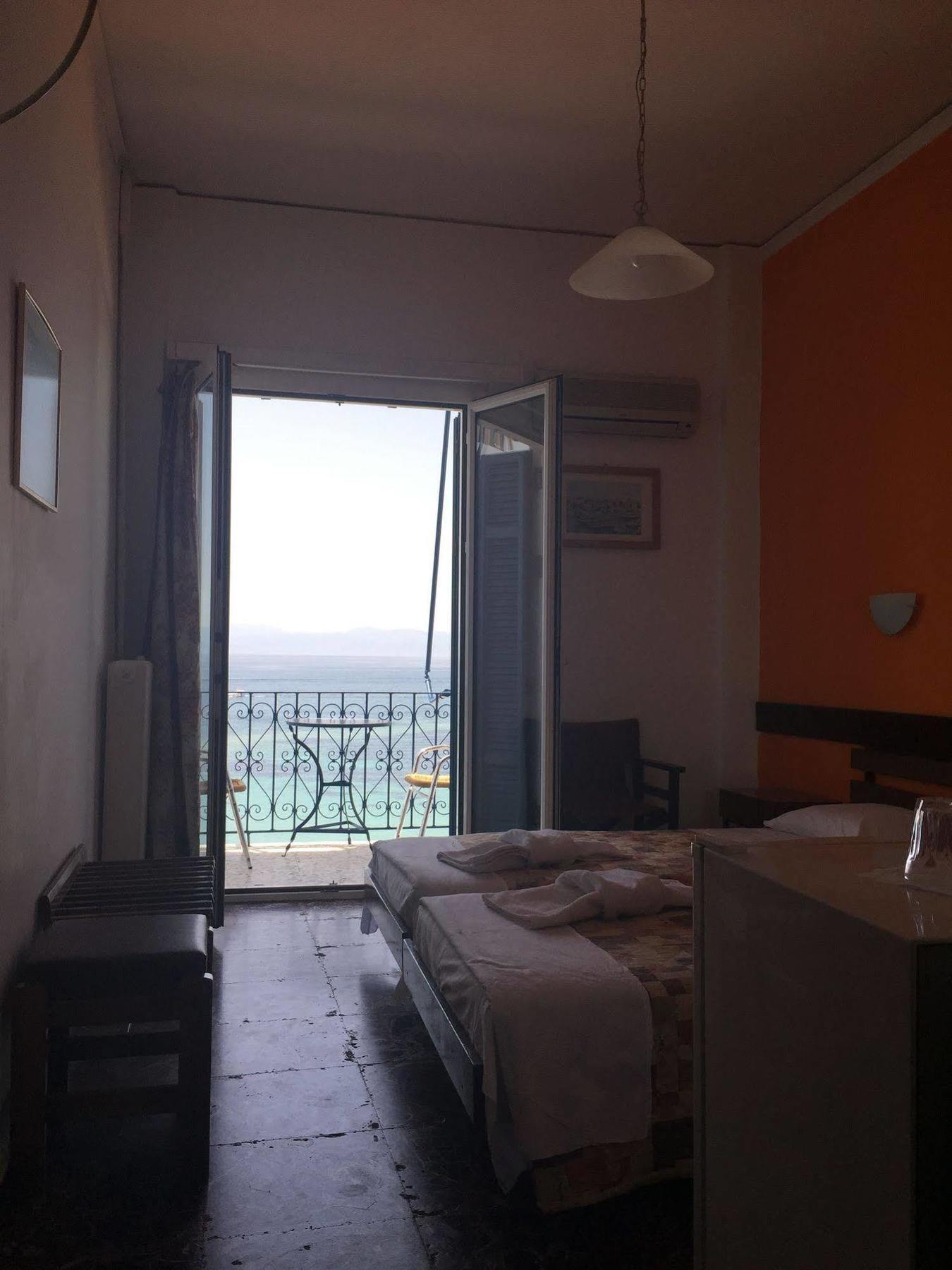 Hotel Areti Aegina Buitenkant foto
