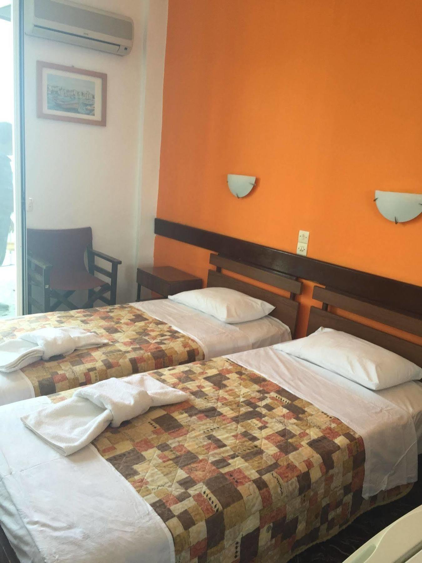 Hotel Areti Aegina Buitenkant foto